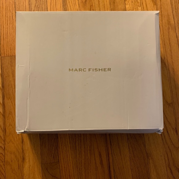 Marc Fisher above the knee boots - Picture 8 of 8